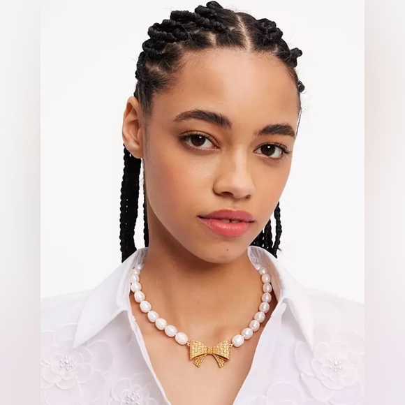 Kate Spade ♠️ Wrapped In A Bow Pearl Necklace NEW - Picture 5 of 6
